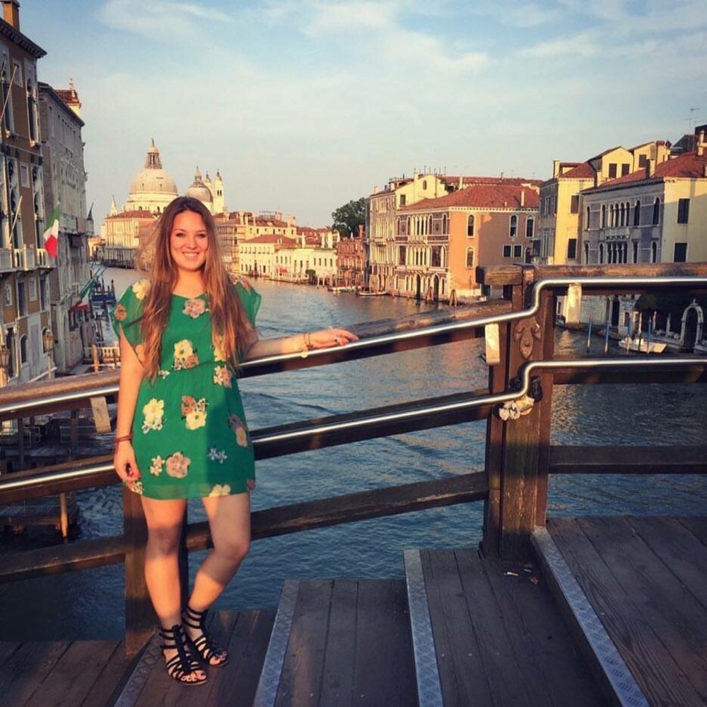 Meet your Posher, Nicole